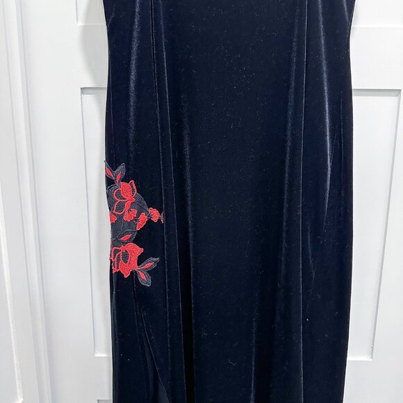 Vintage Black Velvet Witchy Vamp Maxi Dress Goth Halloween Red Rose - Picture 9 of 11